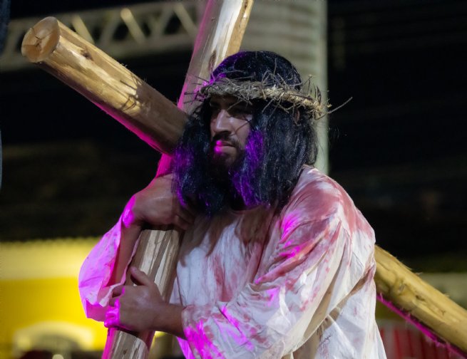 Encenação da Paixão de Cristo em São Sebastião