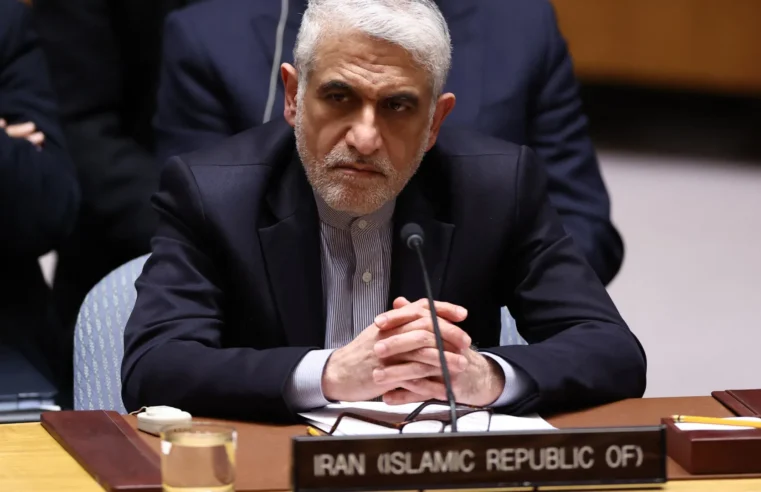 Iran reage a ameaça de Trump e denuncia ‘incitação ao genocídio’