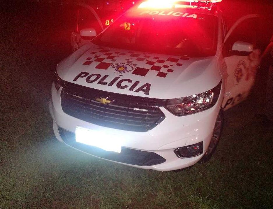 Jovem atira em homem para defender o pai e é preso