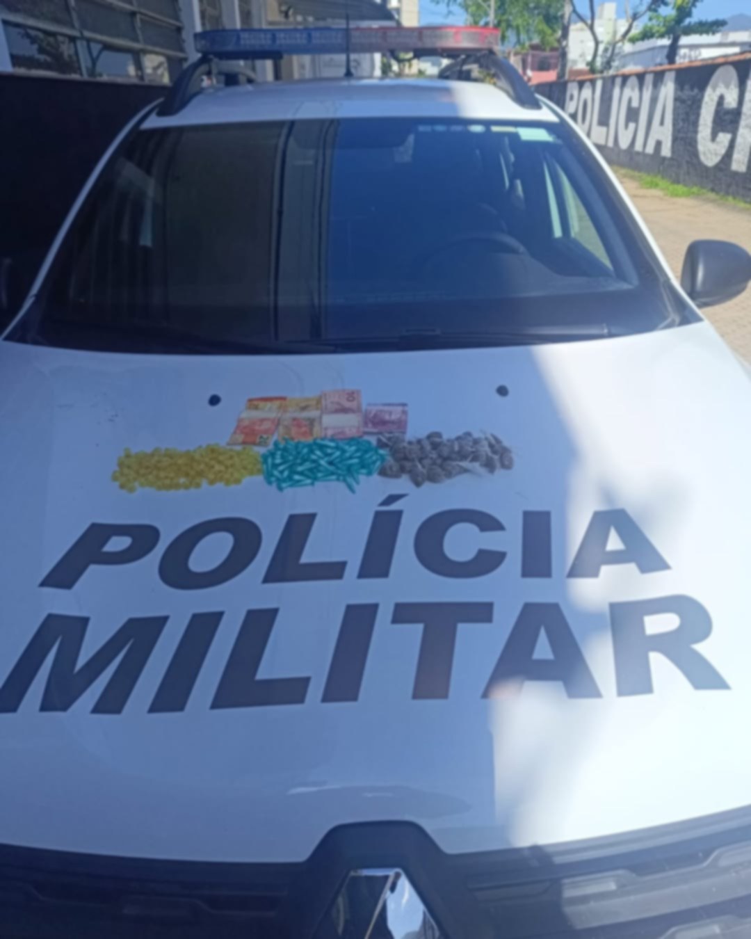 Adolescente é apreendido com drogas no Rio Escuro