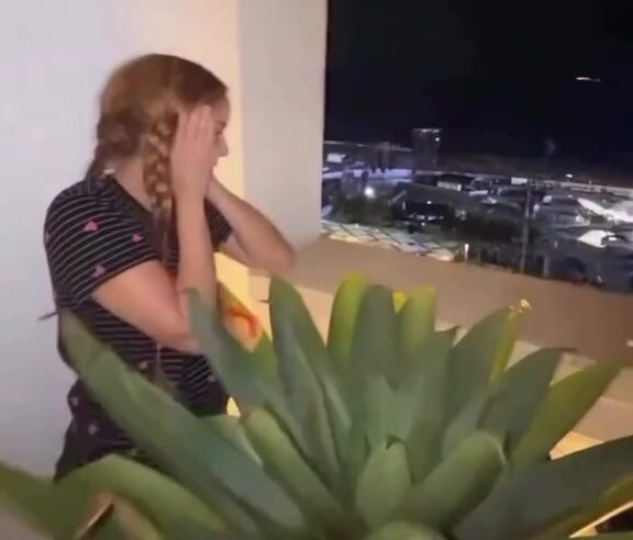 Cantora se impressiona com a ‘maré’ de fãs que