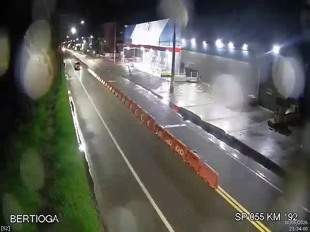 Tráfego normal na SP 055 Rio-Santos