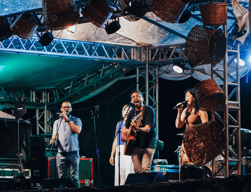 Luau Gospel em São Sebastião marca Dia das Mães