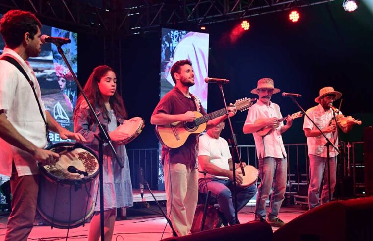 Ilhabela abre Semana da Cultura Caiçara com homenagens