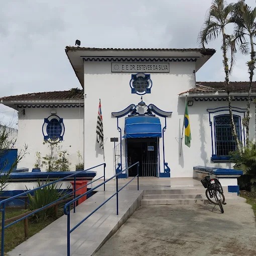 Aluno agride professor em escola de Ubatuba