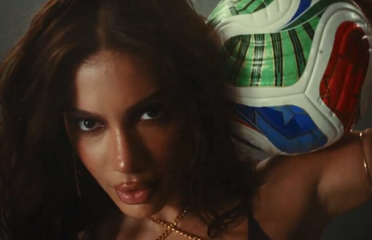 Anitta lança música oficial da Copa