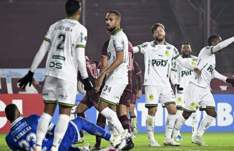 Mirassol perde para Lanús e cai da liderança