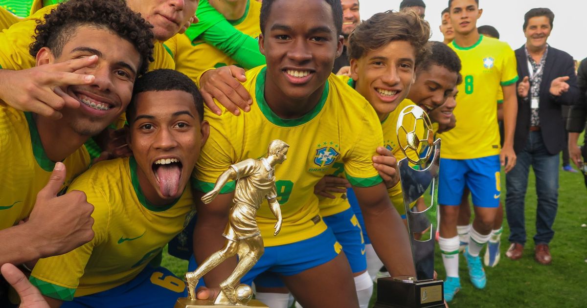 Maioria dos convocados para a Copa tem passagem pelas