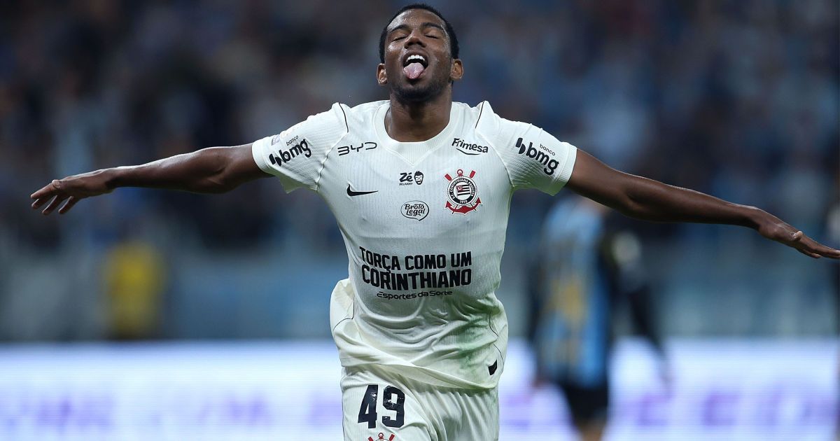 Corinthians vira e sobe ao nono