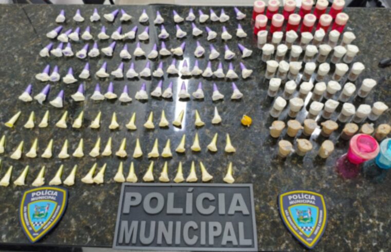 Homem é preso com 170 porções de drogas