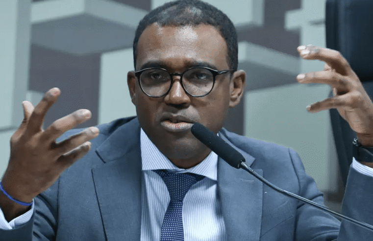 Banco Central liquida 13 instituições financeiras