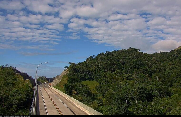 Tráfego livre na Rodovia dos Tamoios