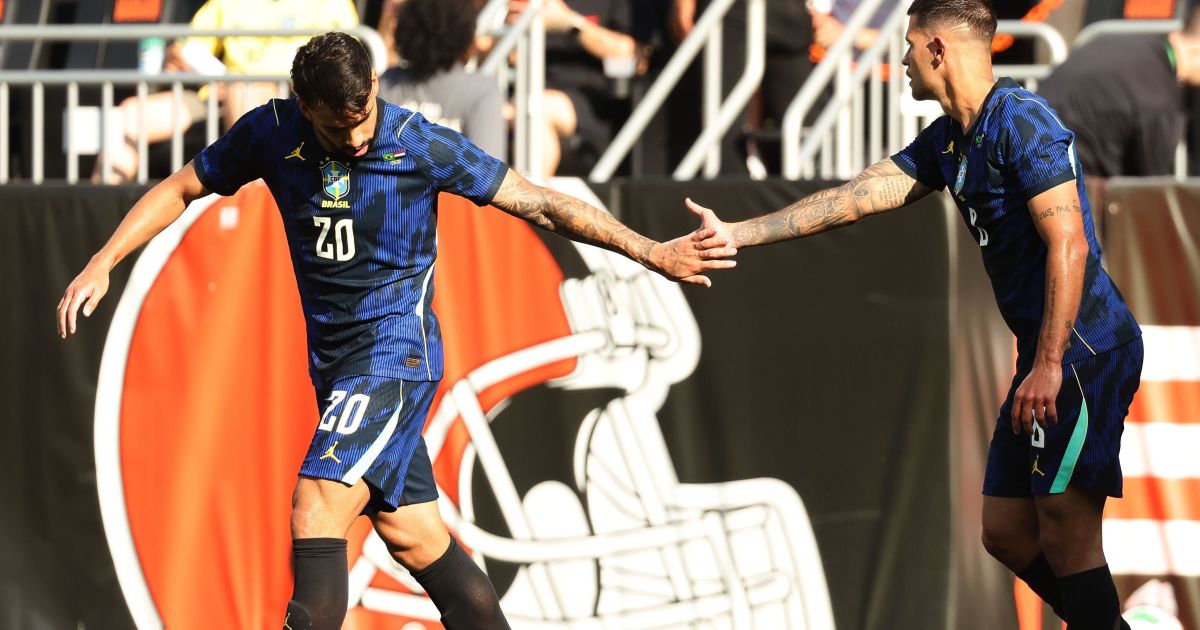Brasil vence Egito e se prepara para Copa