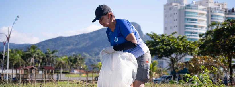 Mutirão retira 190 kg de lixo em Caraguatatuba