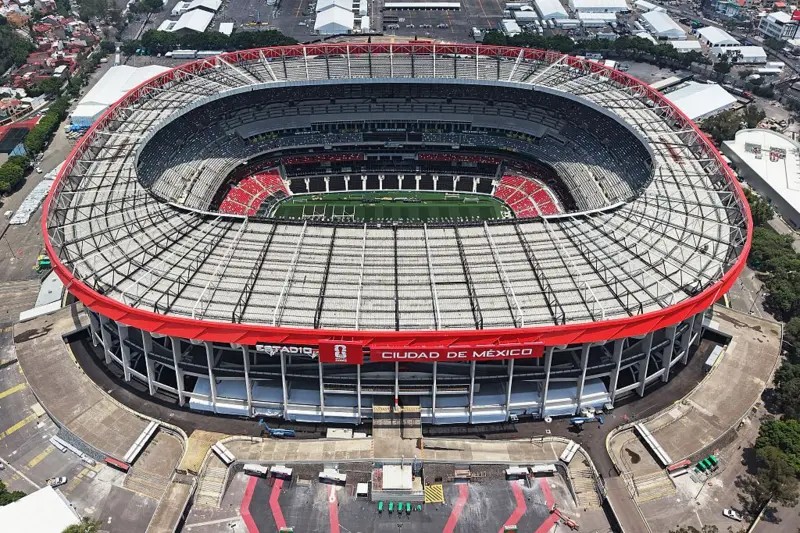 Shakira e Anitta se apresentam na Copa do Mundo