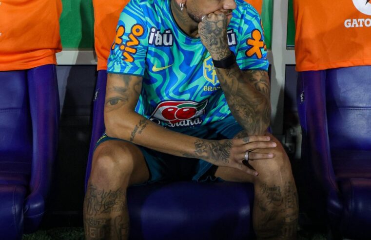 Exame mostra evolução de Neymar, estreia incerta