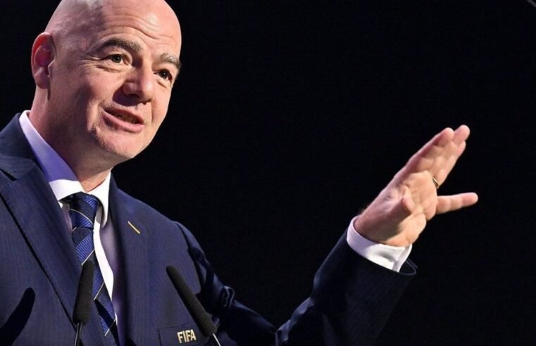 Infantino alerta invasão de torcedores em Los Angeles