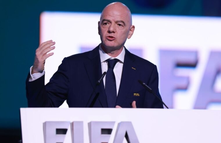 Infantino lamenta veto a árbitro da Somália