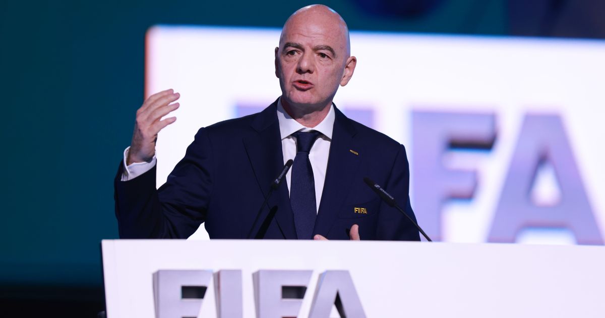 Infantino lamenta veto a árbitro da Somália