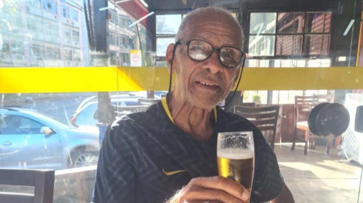 Zagueiro Brito, campeão mundial em 70