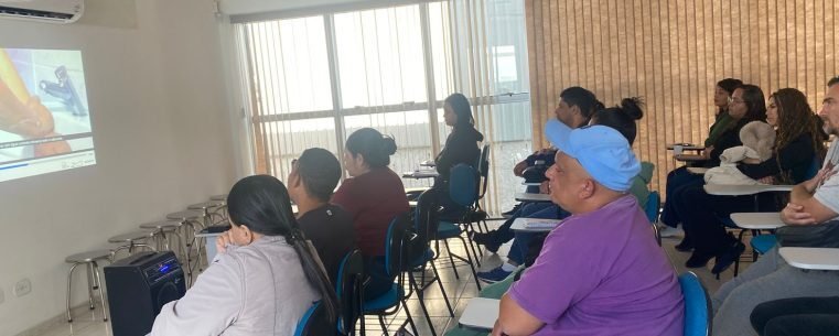 Banco de Alimentos capacita manipuladores de alimentos em Caraguatatuba