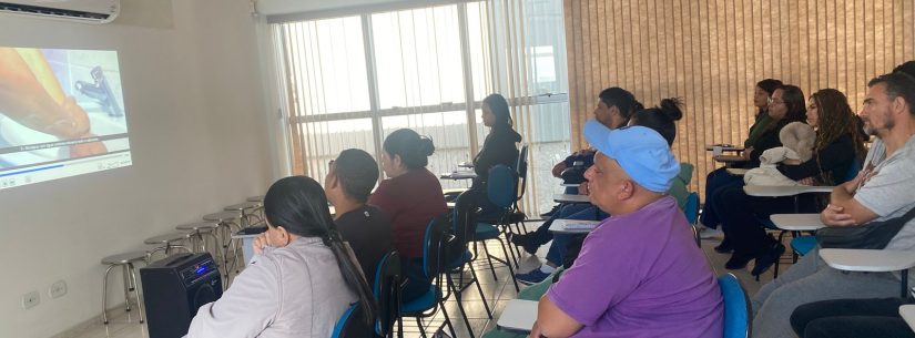 Banco de Alimentos capacita manipuladores de alimentos em Caraguatatuba