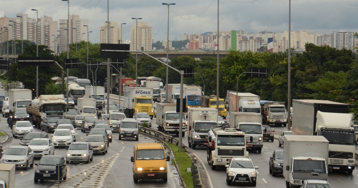 Rodízio de veículos é suspenso em São Paulo