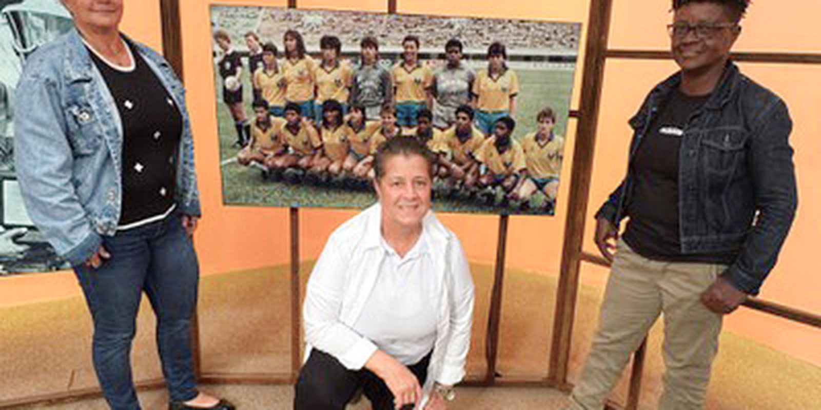 Pioneiras do futebol feminino contam história