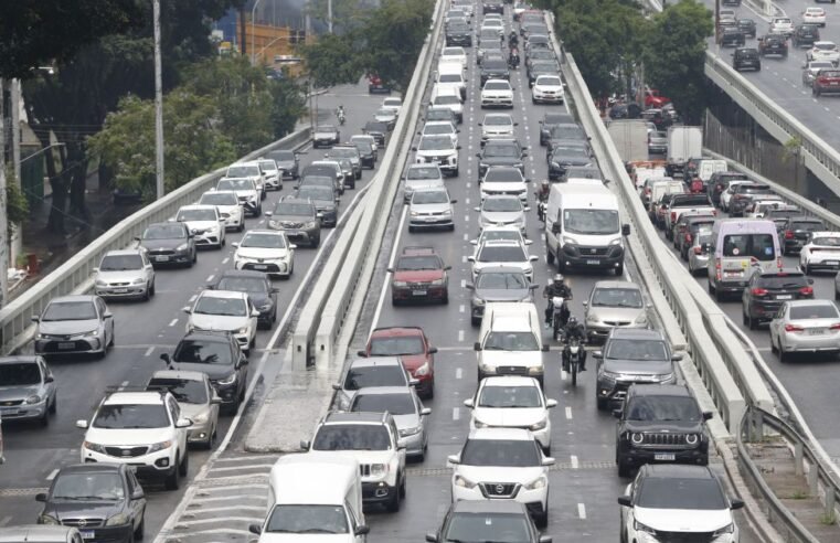 Trânsito em São Paulo despencou mais de 500 km