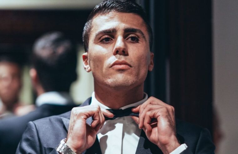 Rodri adia futuro no Manchester City