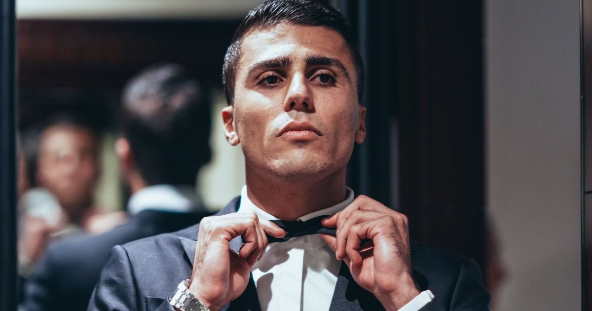 Rodri adia futuro no Manchester City