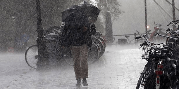 Caraguatatuba recebe alerta de chuva forte