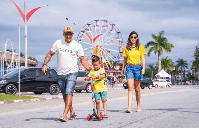 Rua da Família transforma Avenida da Praia em espaço