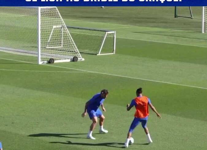 Olise dribla dois marcadores no treino francês