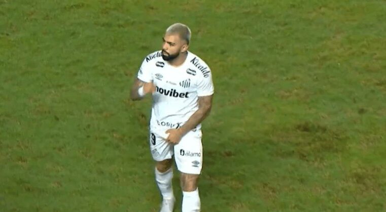 Gabigol é suspenso por gesto obsceno