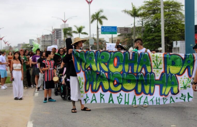 Marcha da Maconha acontece em Caraguatatuba