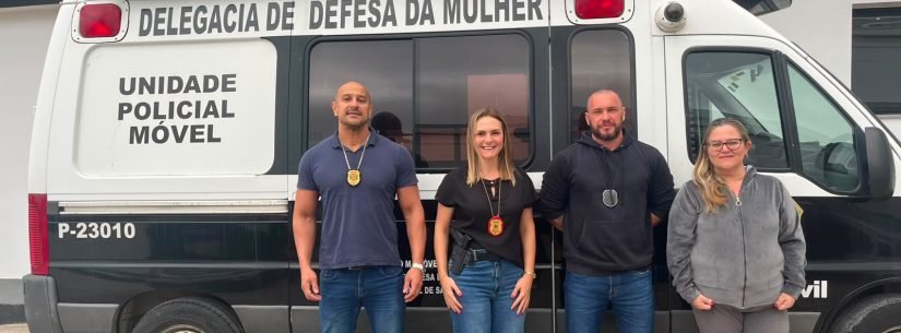 DDM móvel atende mulheres em Caraguatatuba