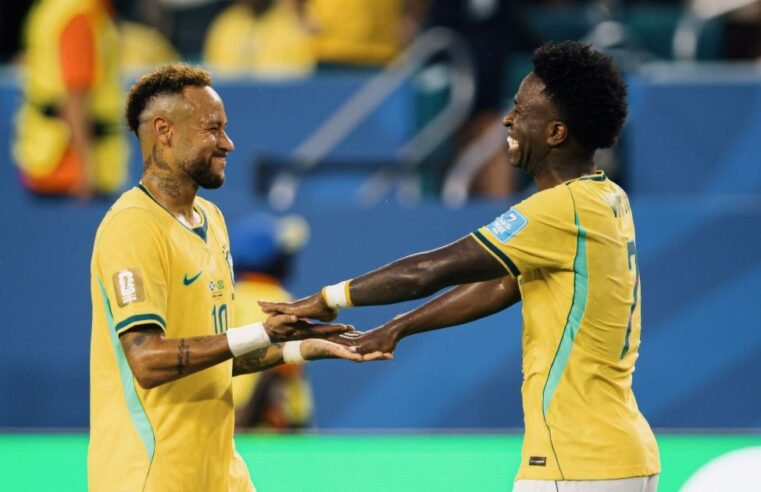 Ancelotti admite Vini Jr e Neymar juntos