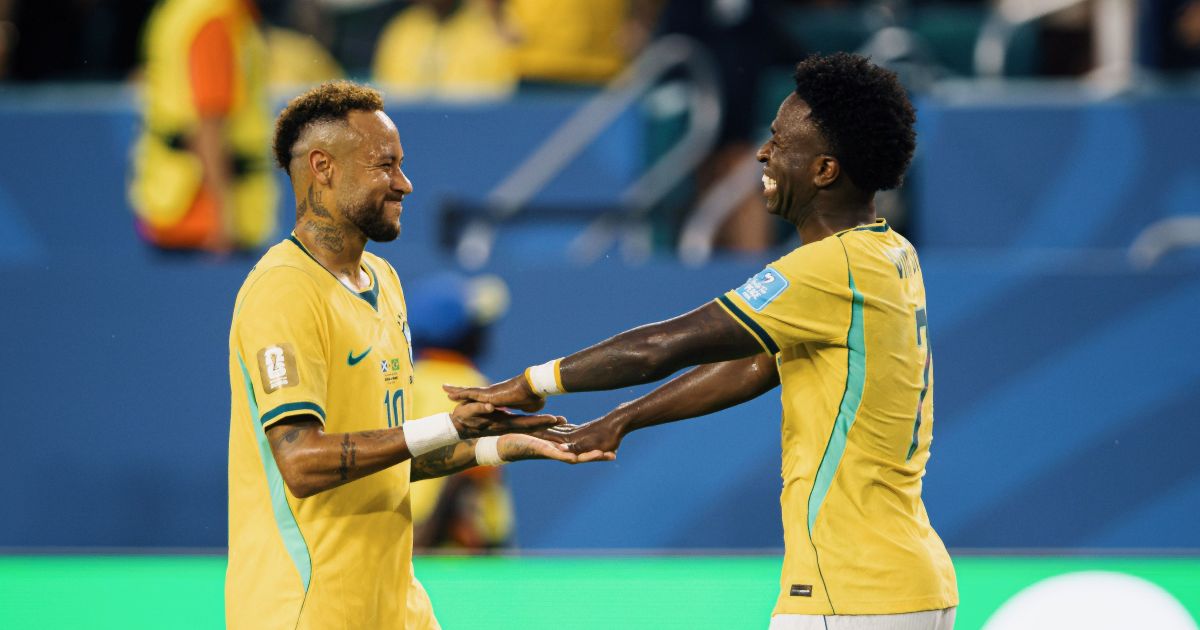 Ancelotti admite Vini Jr e Neymar juntos