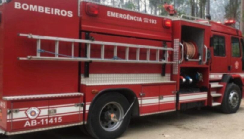 Incêndio em São Sebastião deixa vítima carbonizada