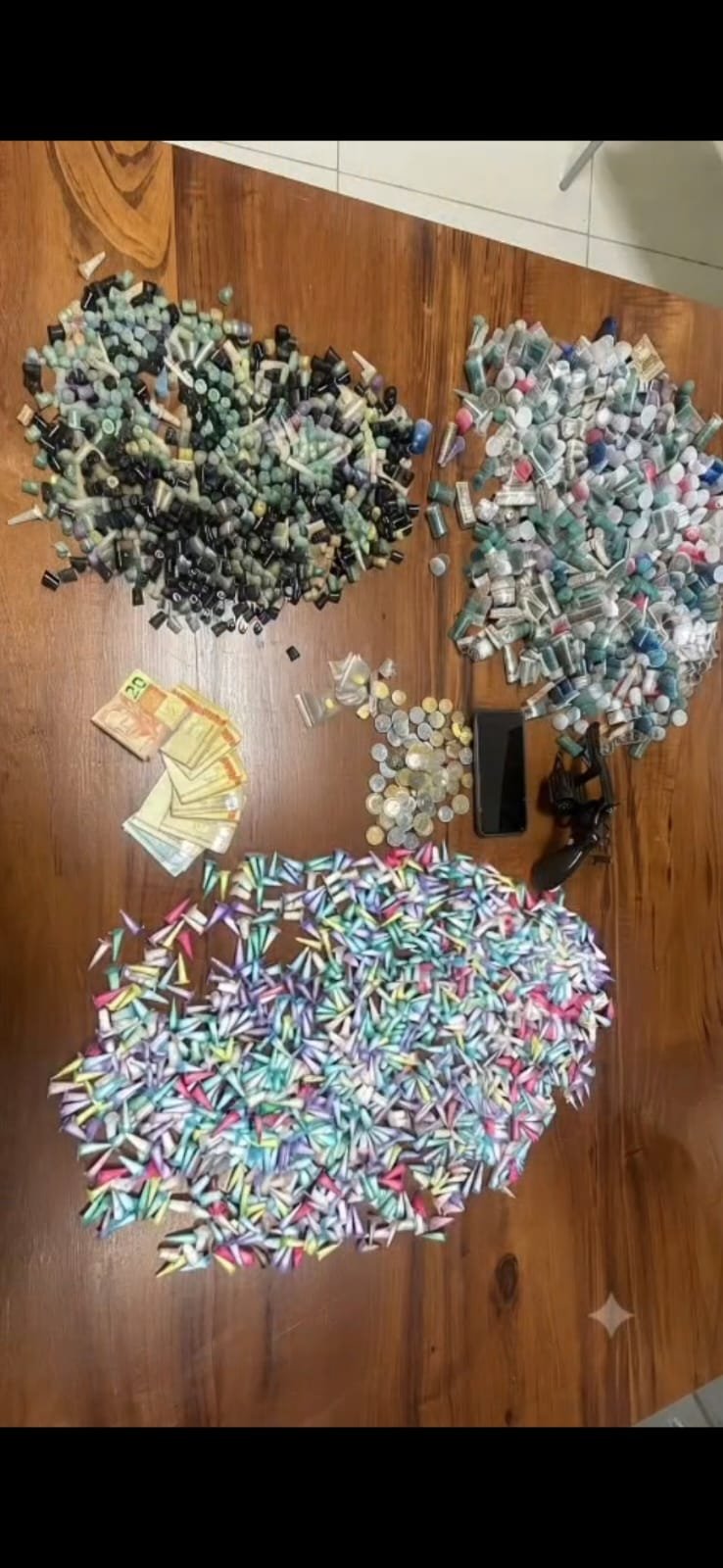 Polícia prende casal por tráfico em Ubatuba