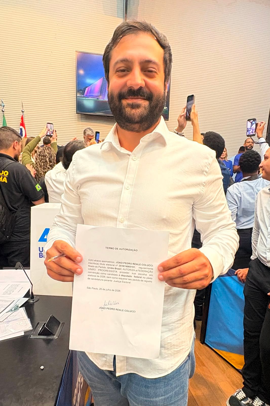 MATÉRIA COMPLETA NO ARQUIVO ABAIXO *João Colucci oficializa…