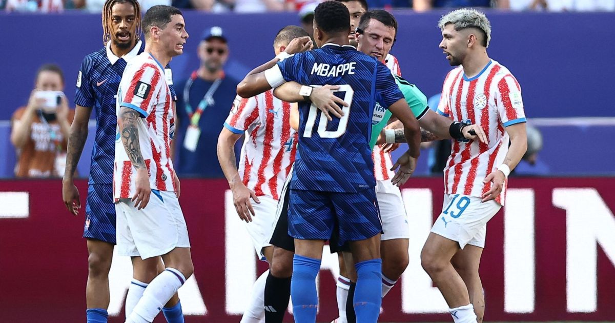 L’Equipe classifica árbitro como catastrófico na vitória da França