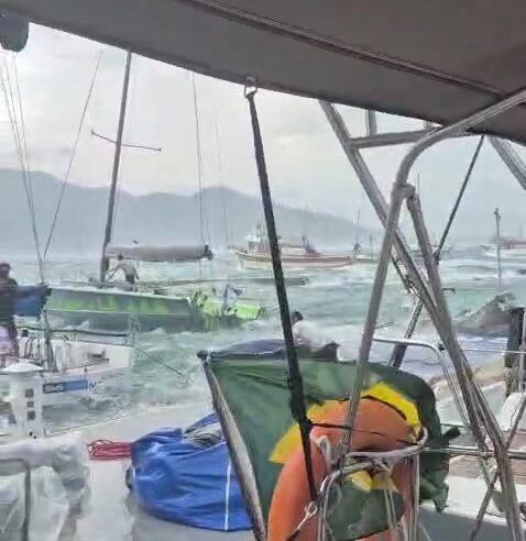 Imagens a pouco do Pier do yatch club ilhabela