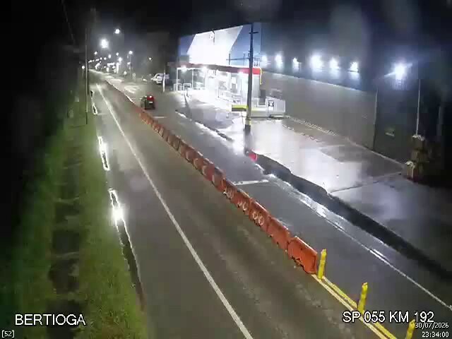 Trânsito flui normalmente em trecho da SP-055