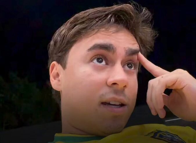 Nikolas Ferreira critica Lula após derrota do Brasil