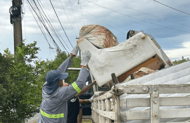 Operação Cata-Treco percorre 33 bairros em Caraguatatuba