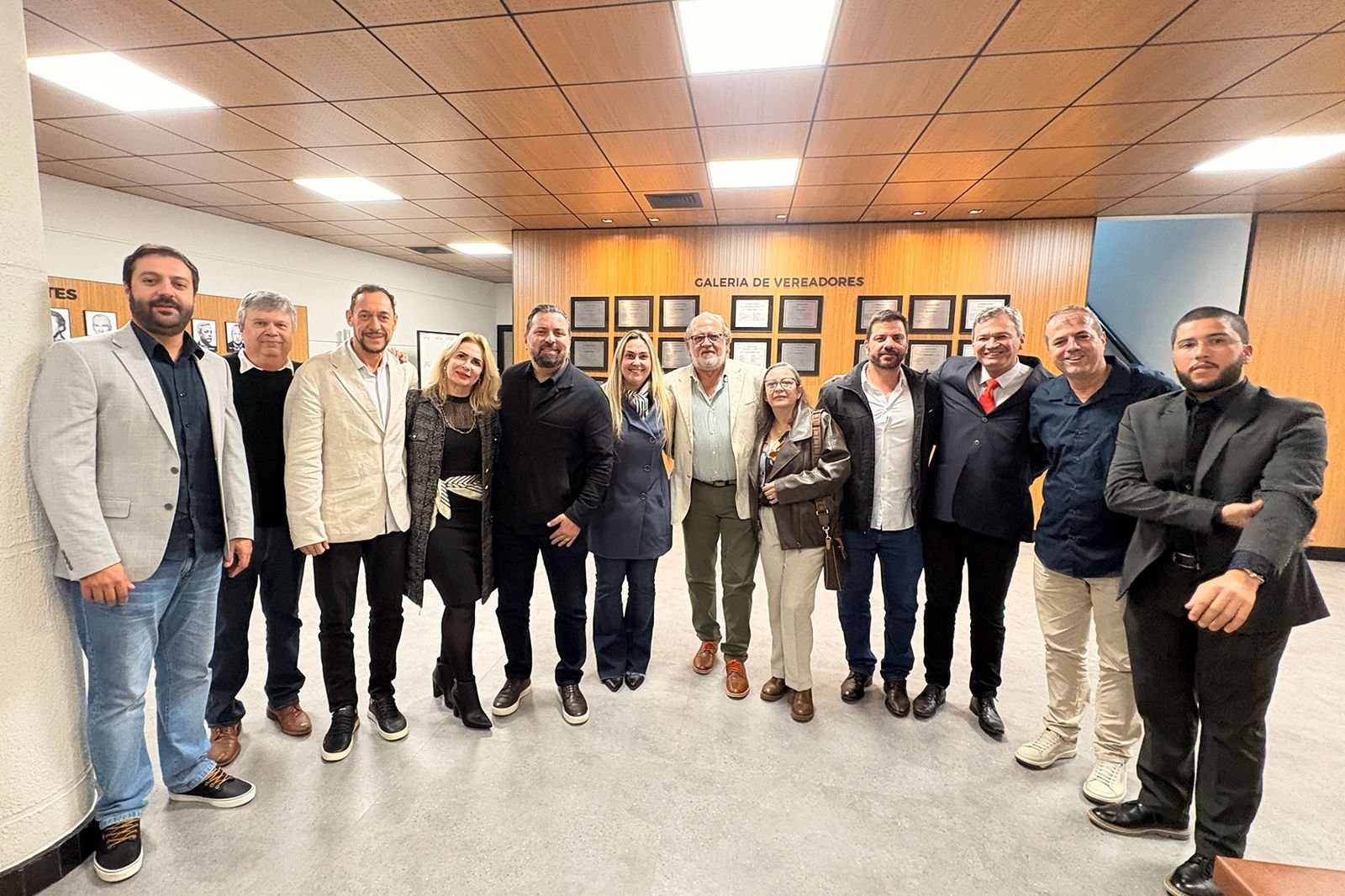 Prefeito Toninho Colucci recebe título de Cidadão Joseense em