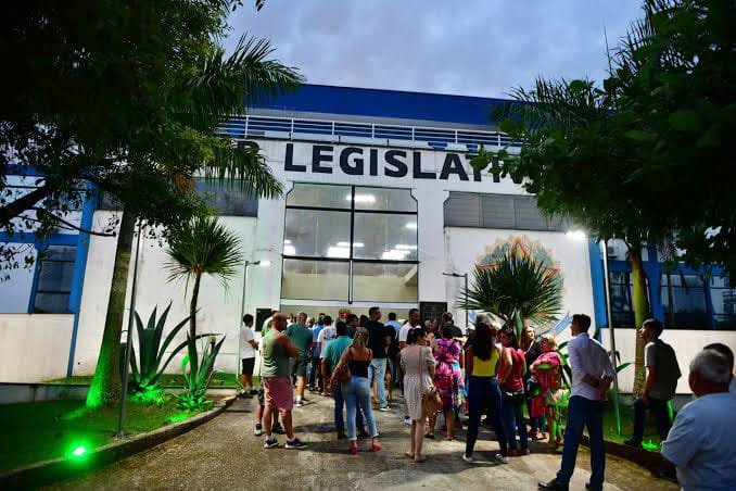 Ubatuba suspende tribuna popular antes das eleições