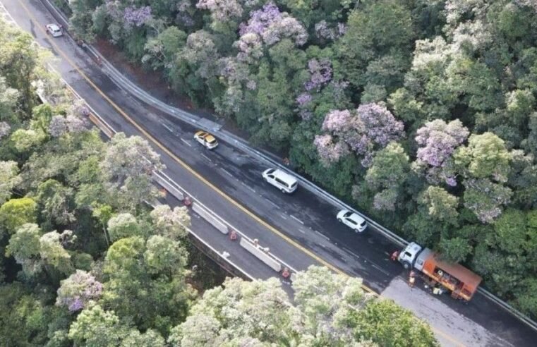 Trânsito moderado na Rodovia Mogi‑Bertioga nesta segunda
